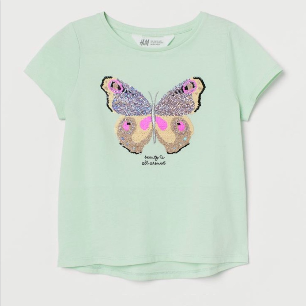 Kids-girls bundle! (5) shirts, (1) pair of shorts & (1) pair of leggings!